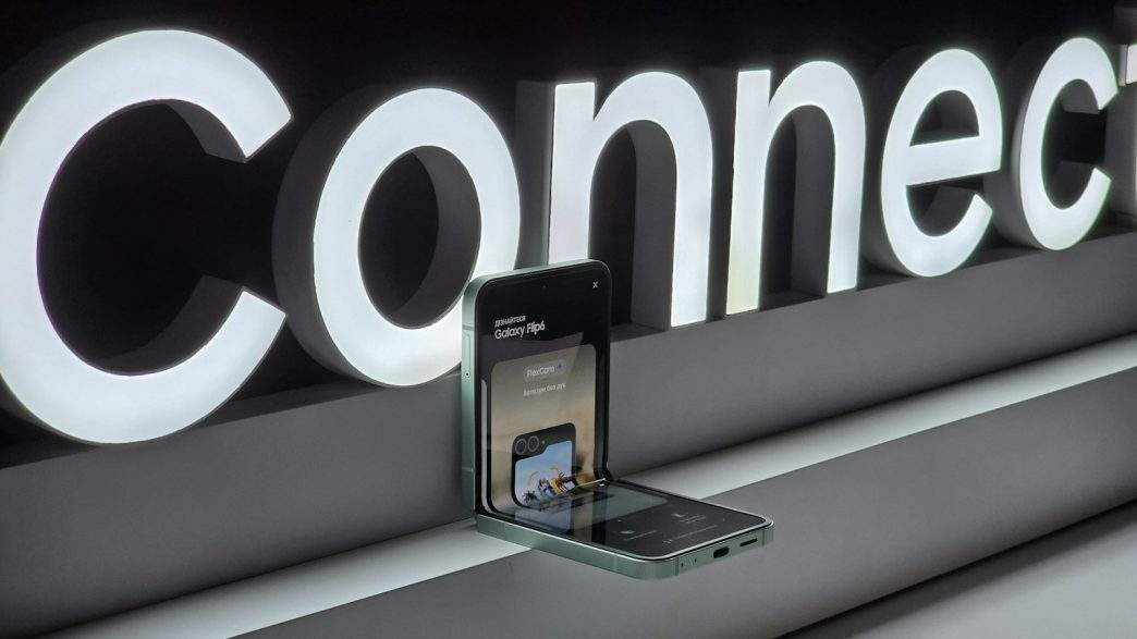 Can Nostr Wallet Connect Defy Regulation? 1 A cell phone is plugged into a connection sign