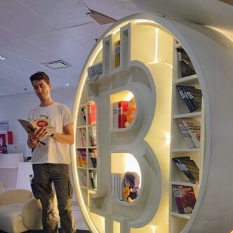 53bca4b1a036762229320579d7e07f1246b2836fe92fbdd76f1b7c59b02ff8f1 scaled e1763509747749